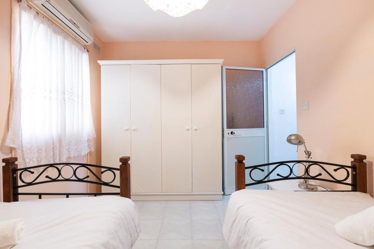 Ne1 - Lovely 2 Bedroom Apartment. Perfect Location Mellieħa Dış mekan fotoğraf