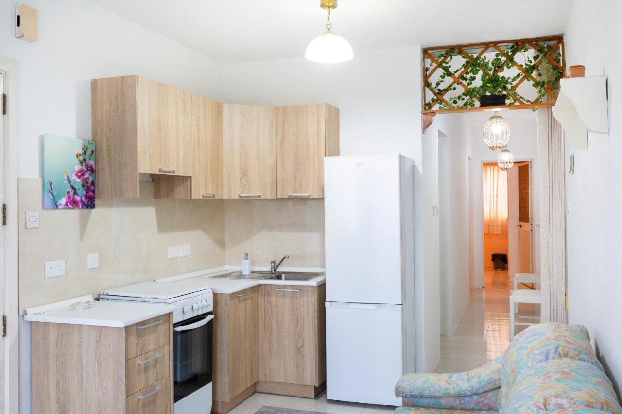 Ne1 - Lovely 2 Bedroom Apartment. Perfect Location Mellieħa Dış mekan fotoğraf