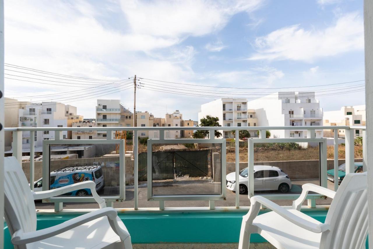 Ne1 - Lovely 2 Bedroom Apartment. Perfect Location Mellieħa Dış mekan fotoğraf